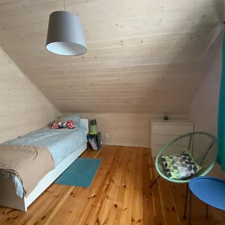 Gorskie Formy - Drewniany Dom W Gorach Z Balia Leszczyniec