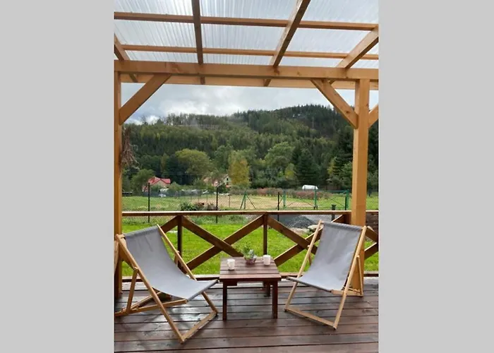 Gorskie Formy - Drewniany Dom W Gorach Z Balia *